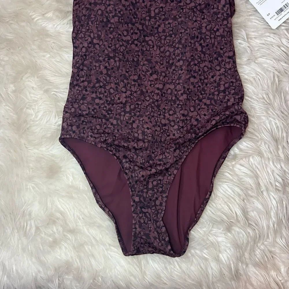 Athleta Keyhole One Piece Swimsuit - Picture 7 of 12